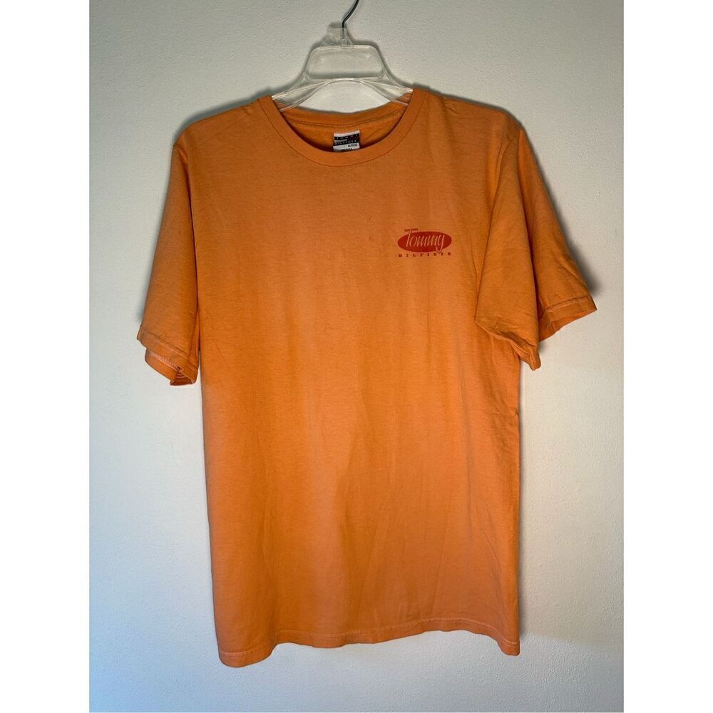 Tommy Hilfiger Vtg men’s orange short sleeve t-shirt size XL. #31-1552
